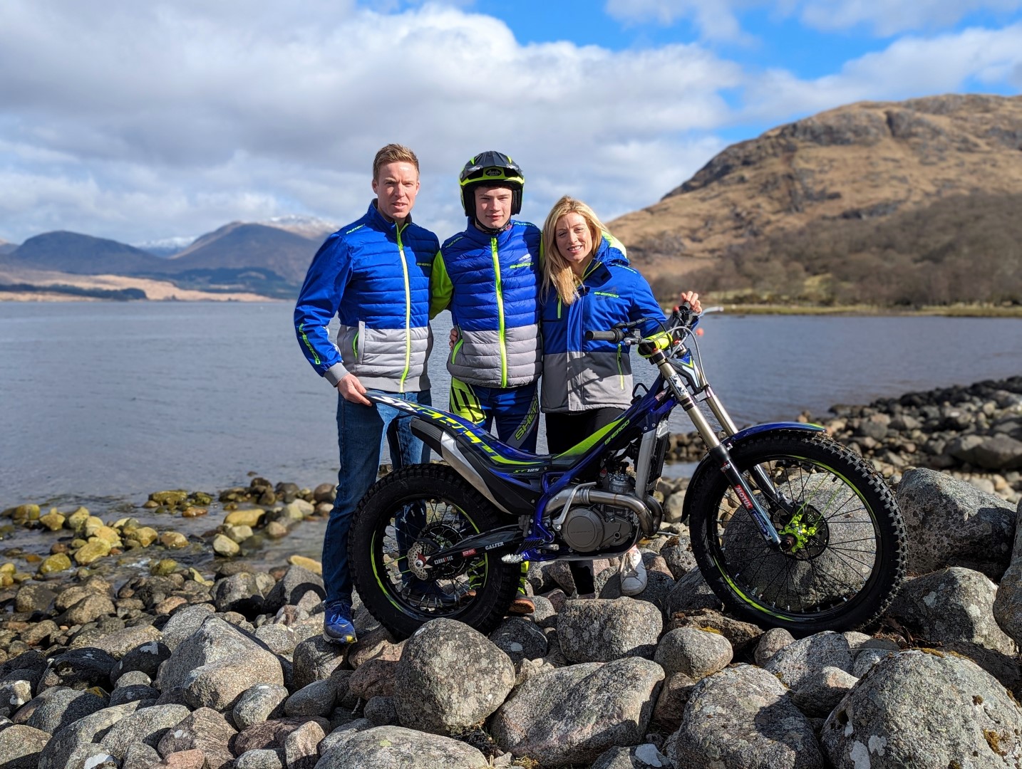 Evan Sim signs with Sherco