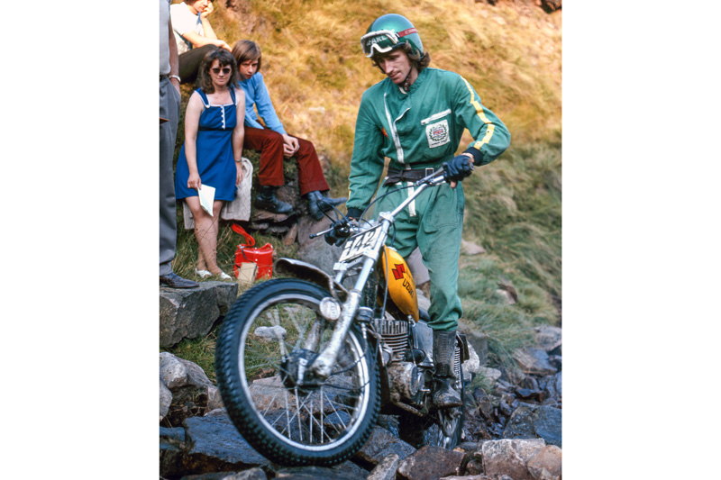 Beamish-Suzuki-prototype-1973-ridden-by-Gordon-Farley